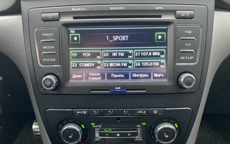 Skoda Yeti I рестайлинг, 2013 год, 992 000 рублей, 14 фотография