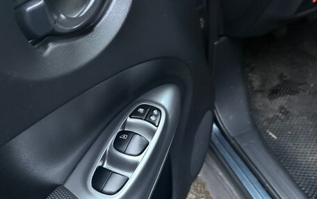 Nissan Juke II, 2011 год, 750 000 рублей, 12 фотография