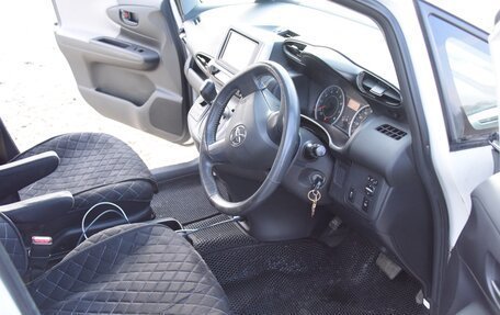 Toyota Wish II, 2011 год, 1 380 000 рублей, 12 фотография