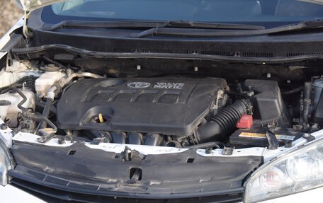 Toyota Wish II, 2011 год, 1 380 000 рублей, 14 фотография