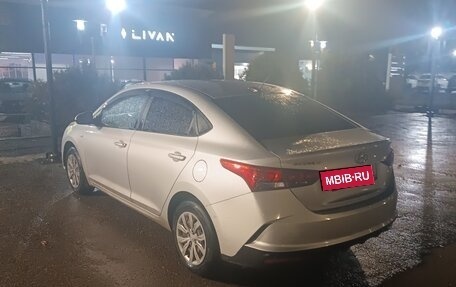 Hyundai Solaris II рестайлинг, 2020 год, 1 600 000 рублей, 4 фотография