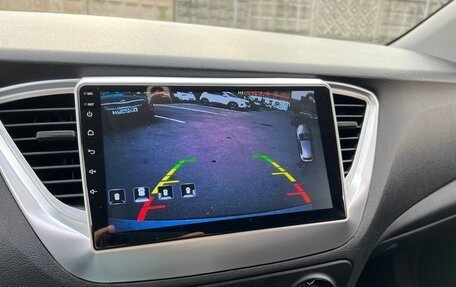 Hyundai Solaris II рестайлинг, 2021 год, 1 630 000 рублей, 4 фотография