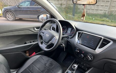 Hyundai Solaris II рестайлинг, 2021 год, 1 630 000 рублей, 16 фотография