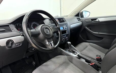 Volkswagen Jetta VI, 2012 год, 1 157 000 рублей, 12 фотография