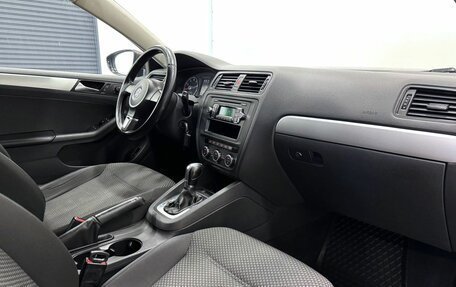 Volkswagen Jetta VI, 2012 год, 1 157 000 рублей, 13 фотография