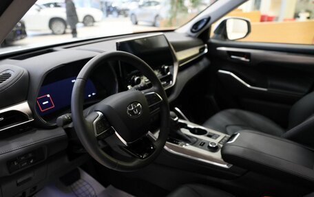 Toyota Highlander, 2025 год, 6 500 000 рублей, 17 фотография