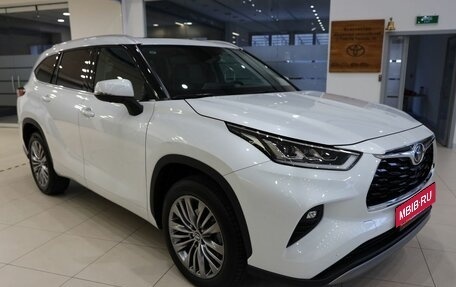 Toyota Highlander, 2025 год, 6 500 000 рублей, 3 фотография