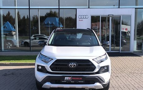Toyota RAV4, 2025 год, 4 380 000 рублей, 2 фотография