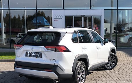 Toyota RAV4, 2025 год, 4 380 000 рублей, 4 фотография