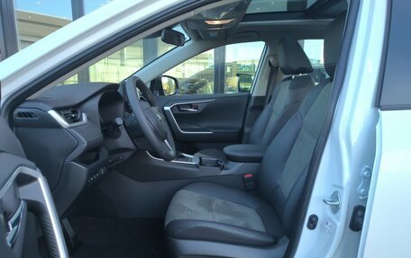 Toyota RAV4, 2025 год, 4 380 000 рублей, 27 фотография