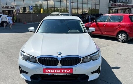 BMW 3 серия, 2020 год, 2 980 000 рублей, 2 фотография
