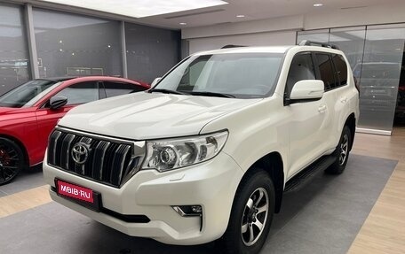 Toyota Land Cruiser Prado 150 рестайлинг 2, 2021 год, 5 790 000 рублей, 1 фотография