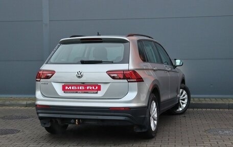 Volkswagen Tiguan II, 2020 год, 2 199 000 рублей, 4 фотография