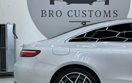 Mercedes-Benz E-Класс, 2018 год, 3 495 000 рублей, 5 фотография