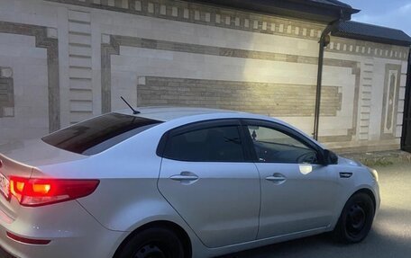 KIA Rio III рестайлинг, 2016 год, 645 000 рублей, 4 фотография