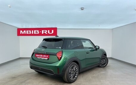 MINI Hatch, 2024 год, 5 490 000 рублей, 2 фотография