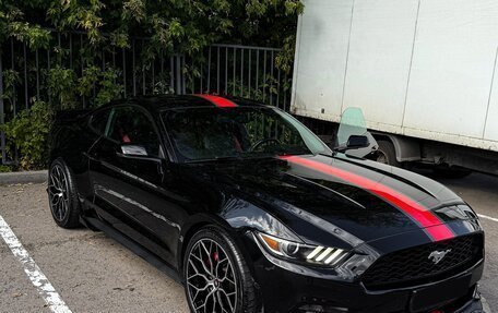 Ford Mustang VI рестайлинг, 2016 год, 2 290 000 рублей, 3 фотография