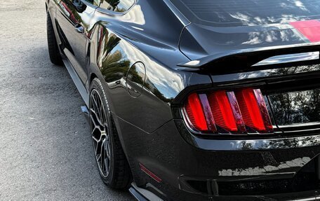 Ford Mustang VI рестайлинг, 2016 год, 2 290 000 рублей, 8 фотография