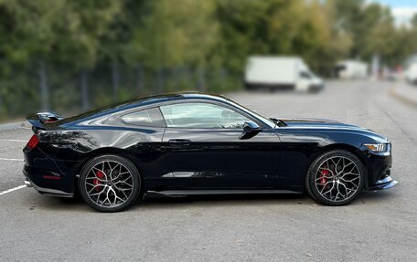 Ford Mustang VI рестайлинг, 2016 год, 2 290 000 рублей, 12 фотография