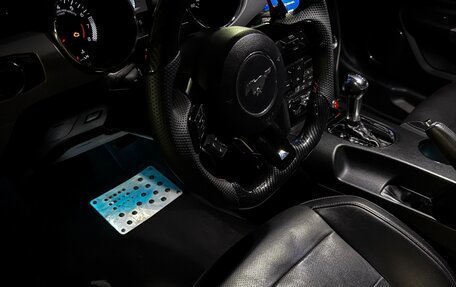 Ford Mustang VI рестайлинг, 2016 год, 2 290 000 рублей, 20 фотография