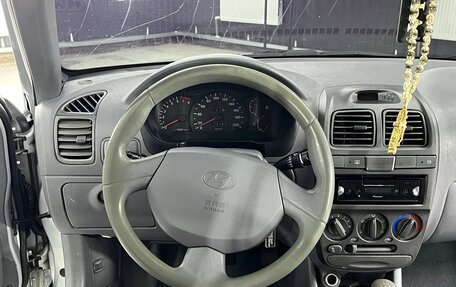 Hyundai Accent II, 2005 год, 437 000 рублей, 27 фотография