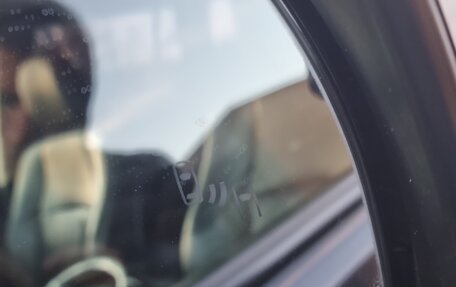 Toyota Land Cruiser Prado 150 рестайлинг 2, 2015 год, 3 750 000 рублей, 12 фотография