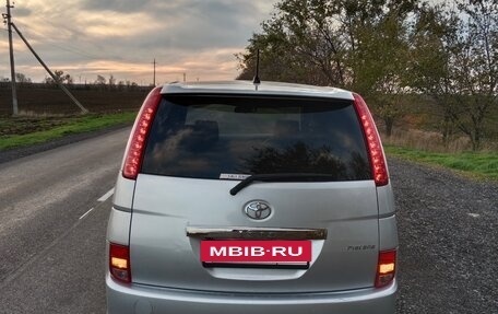 Toyota ISis I, 2005 год, 1 030 000 рублей, 8 фотография