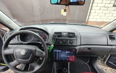 Skoda Fabia II, 2012 год, 580 000 рублей, 6 фотография