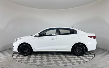 KIA Rio IV, 2018 год, 890 000 рублей, 2 фотография