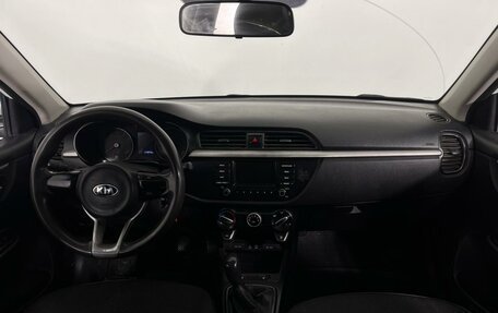 KIA Rio IV, 2018 год, 890 000 рублей, 9 фотография