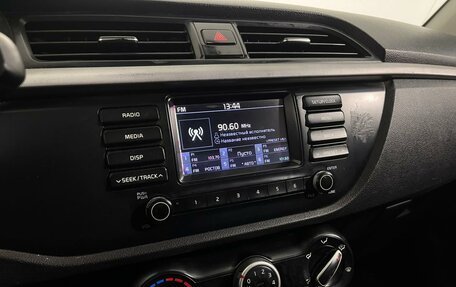 KIA Rio IV, 2018 год, 890 000 рублей, 12 фотография