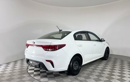 KIA Rio IV, 2018 год, 890 000 рублей, 5 фотография