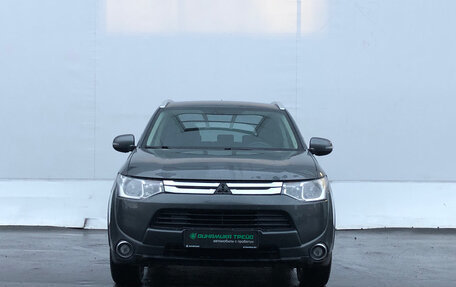 Mitsubishi Outlander III рестайлинг 3, 2014 год, 1 350 000 рублей, 2 фотография