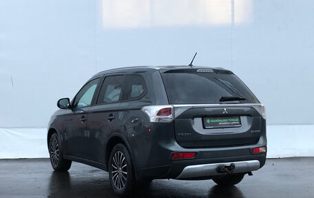 Mitsubishi Outlander III рестайлинг 3, 2014 год, 1 350 000 рублей, 7 фотография