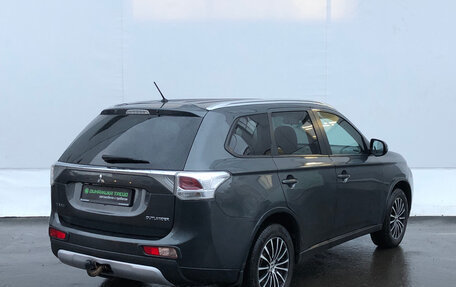 Mitsubishi Outlander III рестайлинг 3, 2014 год, 1 350 000 рублей, 5 фотография