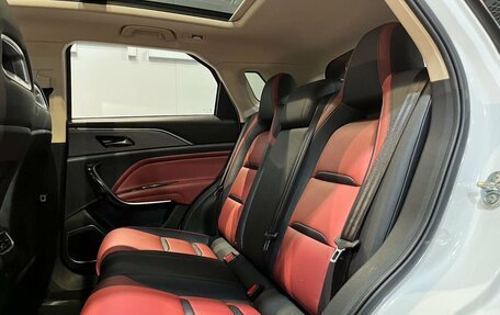 FAW Bestune T77, 2023 год, 1 749 000 рублей, 12 фотография