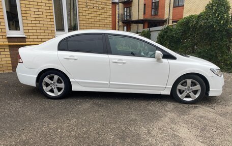 Honda Civic VIII, 2009 год, 700 000 рублей, 3 фотография