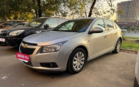 Chevrolet Cruze II, 2012 год, 800 000 рублей, 4 фотография