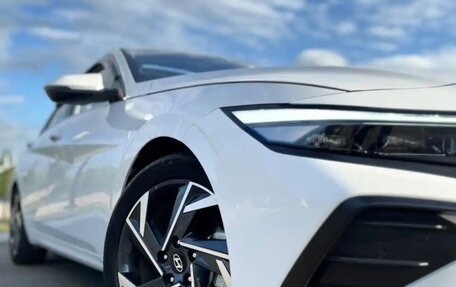 Hyundai Elantra, 2024 год, 2 100 000 рублей, 1 фотография