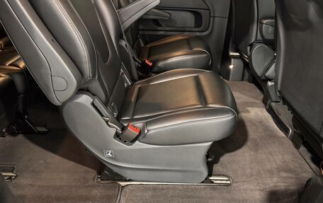 Mercedes-Benz V-Класс, 2014 год, 3 350 000 рублей, 27 фотография