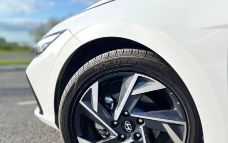 Hyundai Elantra, 2024 год, 2 100 000 рублей, 3 фотография