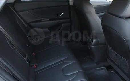 Hyundai Elantra, 2024 год, 2 100 000 рублей, 15 фотография