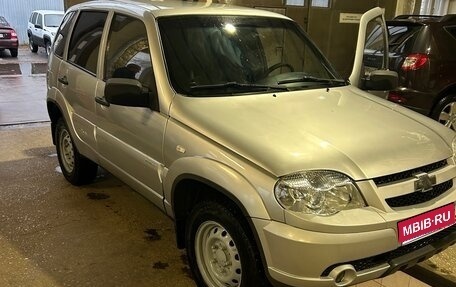 Chevrolet Niva I рестайлинг, 2011 год, 430 000 рублей, 1 фотография