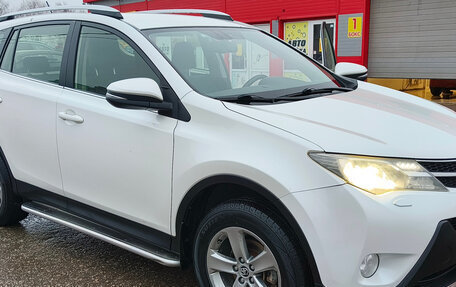Toyota RAV4, 2015 год, 1 600 000 рублей, 4 фотография