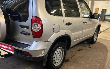 Chevrolet Niva I рестайлинг, 2011 год, 430 000 рублей, 3 фотография