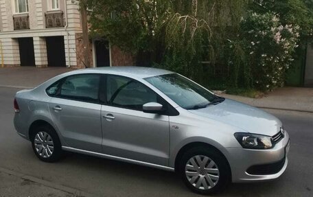 Volkswagen Polo VI (EU Market), 2013 год, 935 000 рублей, 3 фотография