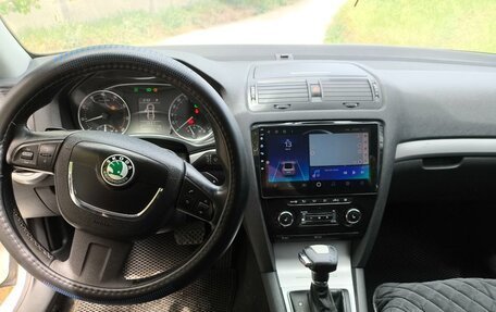 Skoda Octavia, 2010 год, 900 000 рублей, 11 фотография