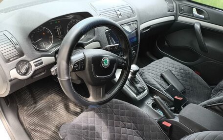 Skoda Octavia, 2010 год, 900 000 рублей, 15 фотография