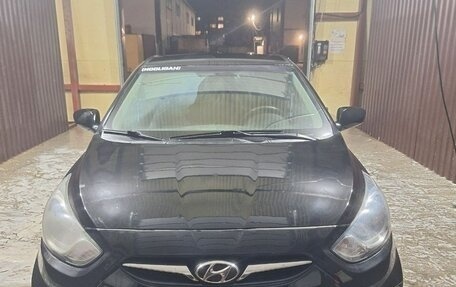 Hyundai Solaris II рестайлинг, 2013 год, 750 000 рублей, 3 фотография