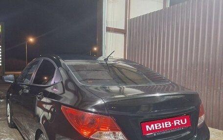 Hyundai Solaris II рестайлинг, 2013 год, 750 000 рублей, 4 фотография